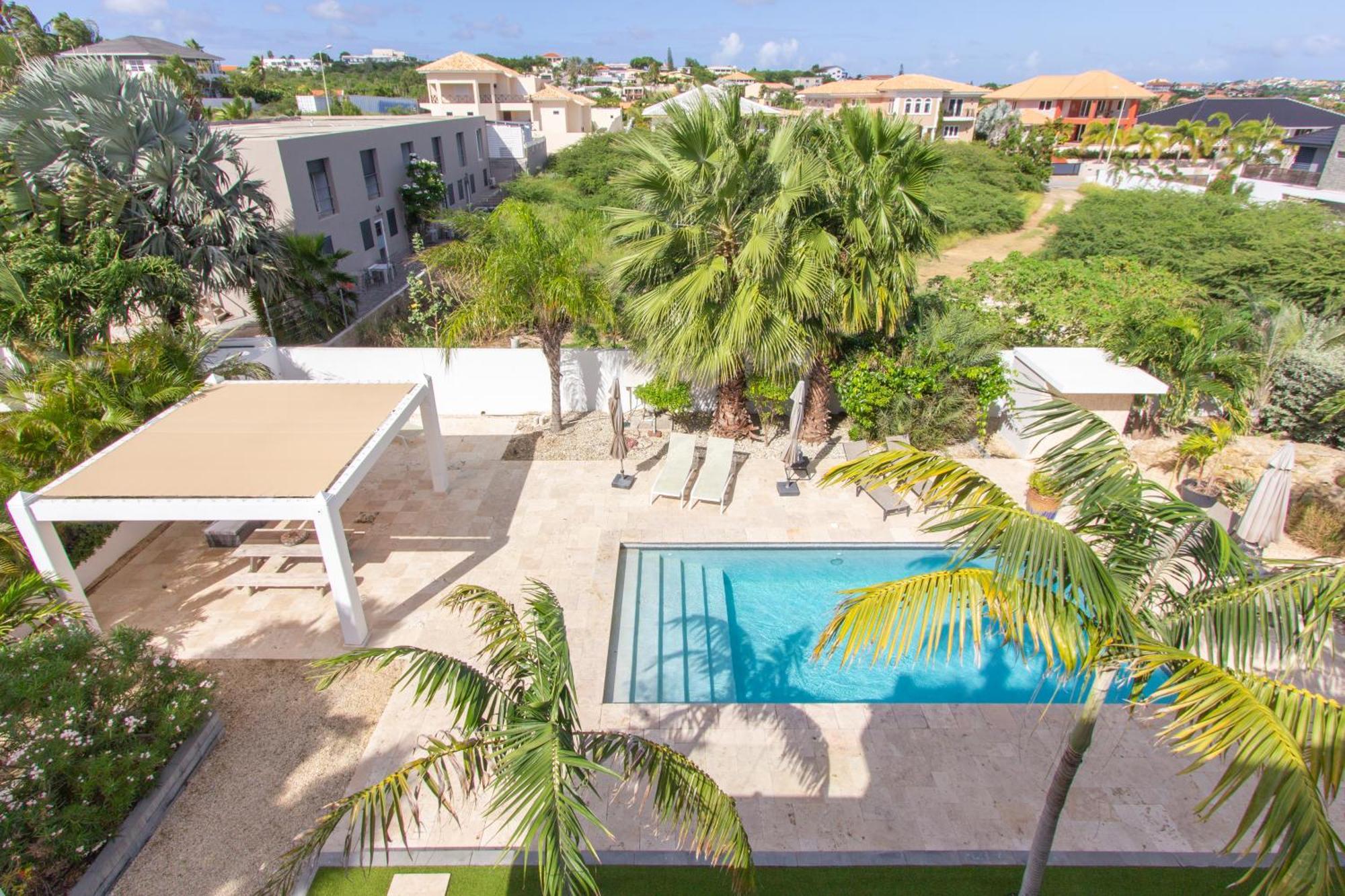 Goudhaen Luxury Private Apartments Jan Thiel Beach Экстерьер фото
