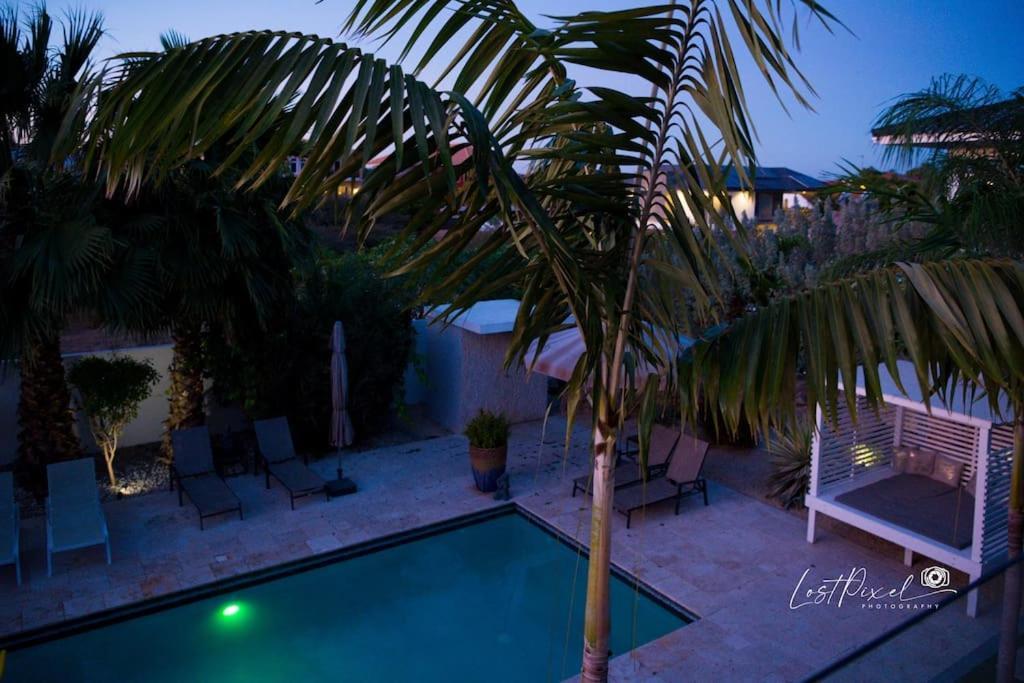 Goudhaen Luxury Private Apartments Jan Thiel Beach Экстерьер фото