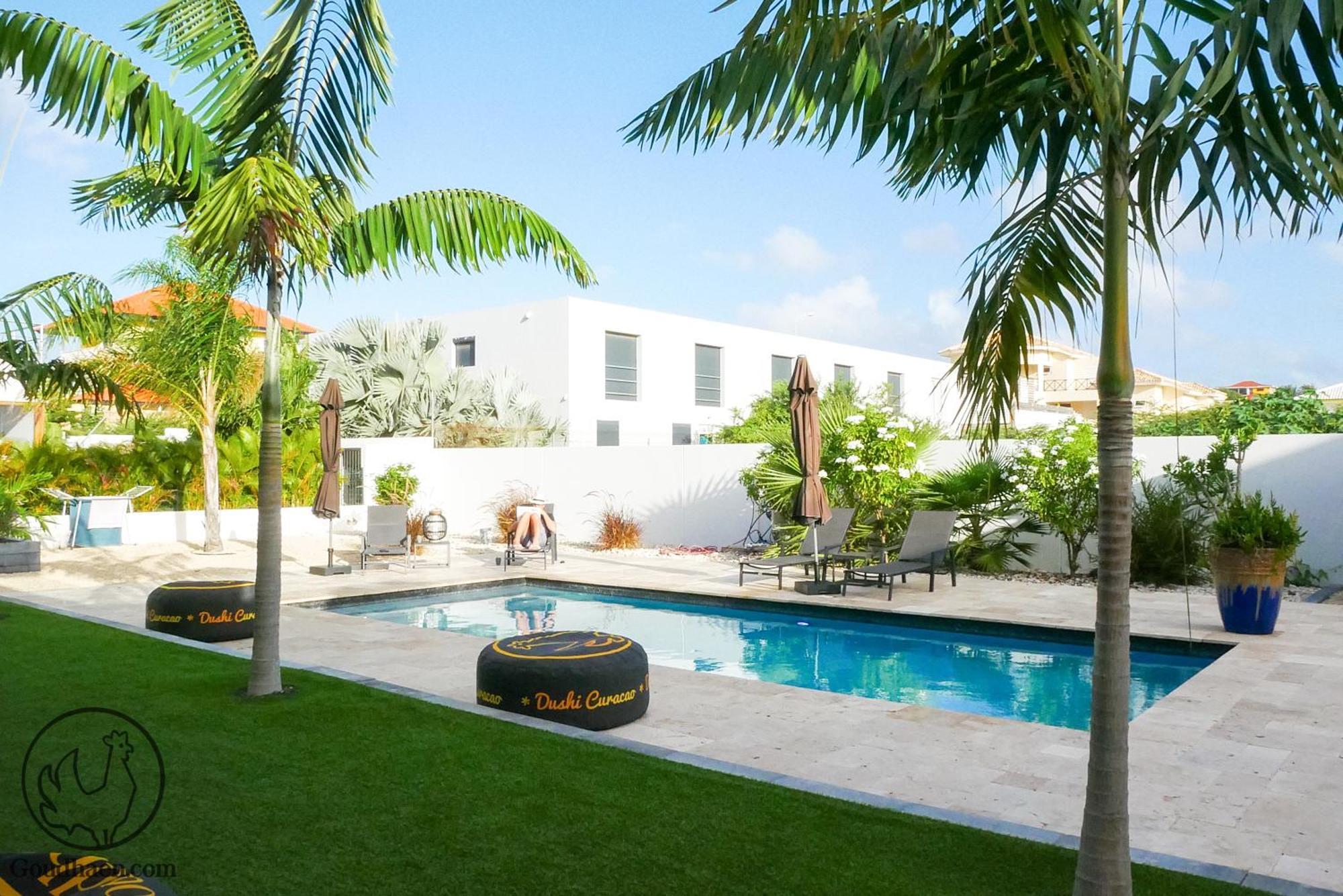 Goudhaen Luxury Private Apartments Jan Thiel Beach Экстерьер фото