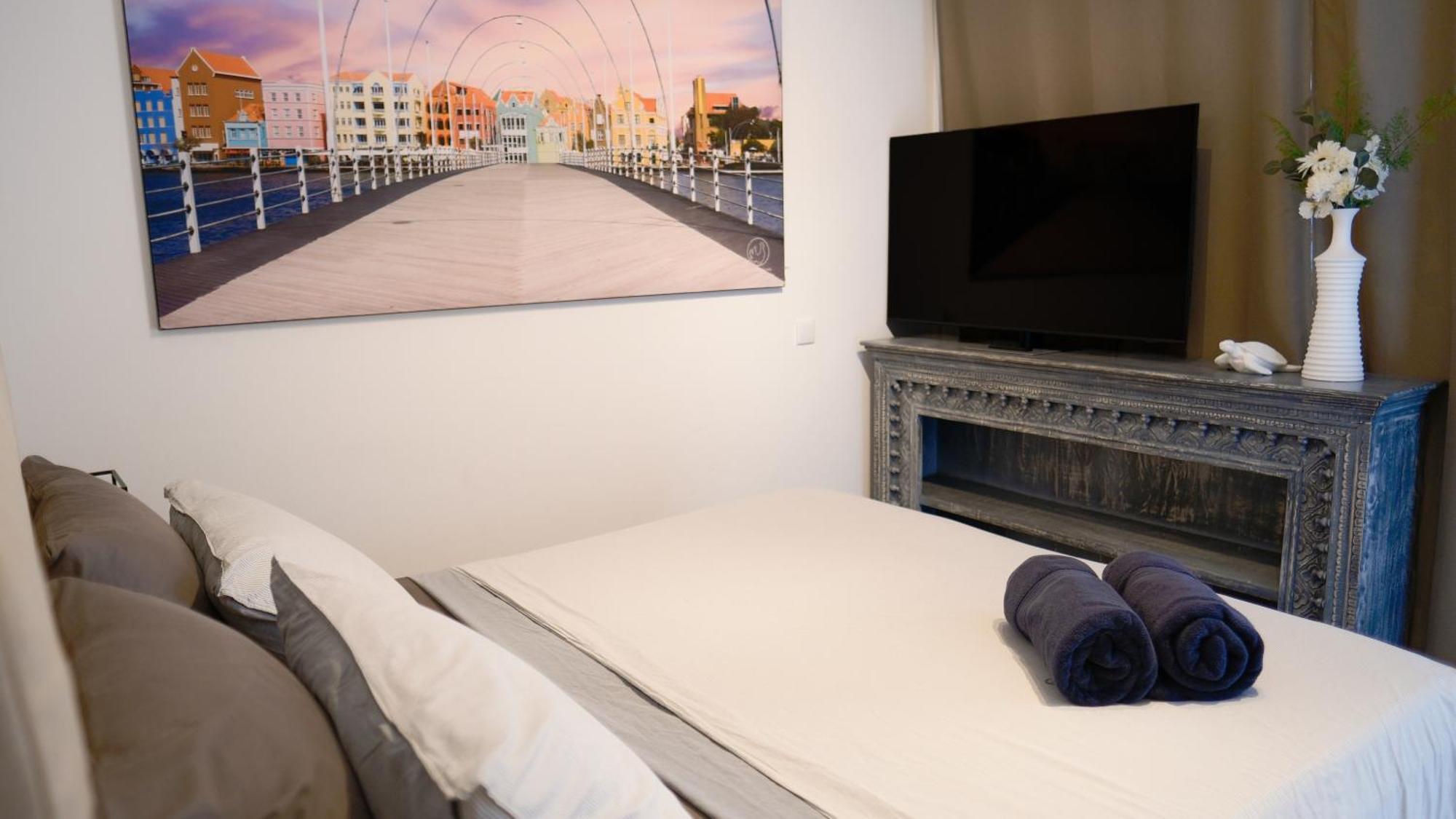 Goudhaen Luxury Private Apartments Jan Thiel Beach Экстерьер фото